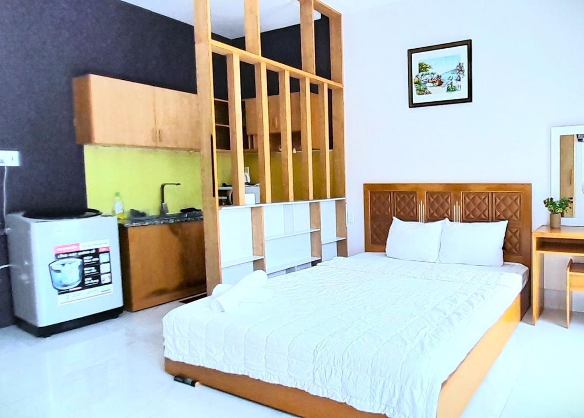 Love Hotel & Apartments