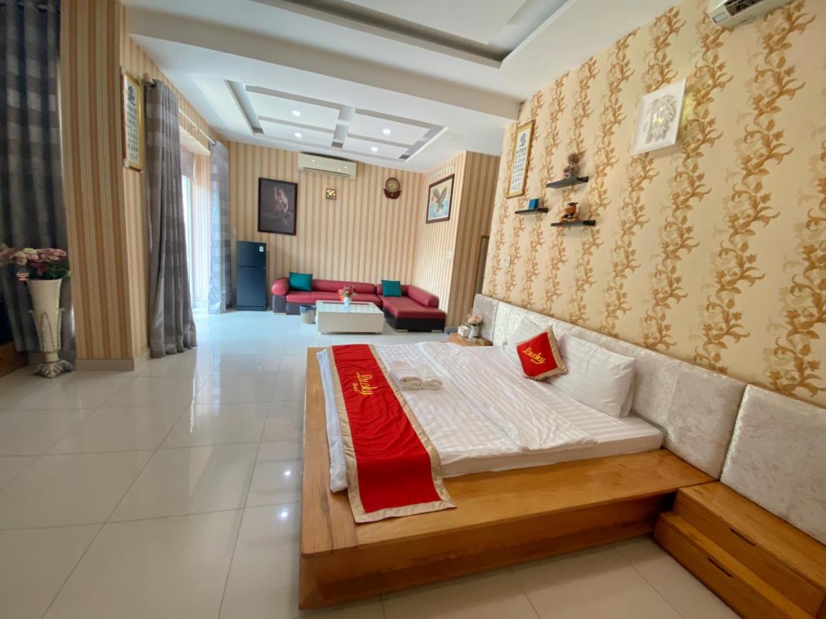 LUCKY HOTEL