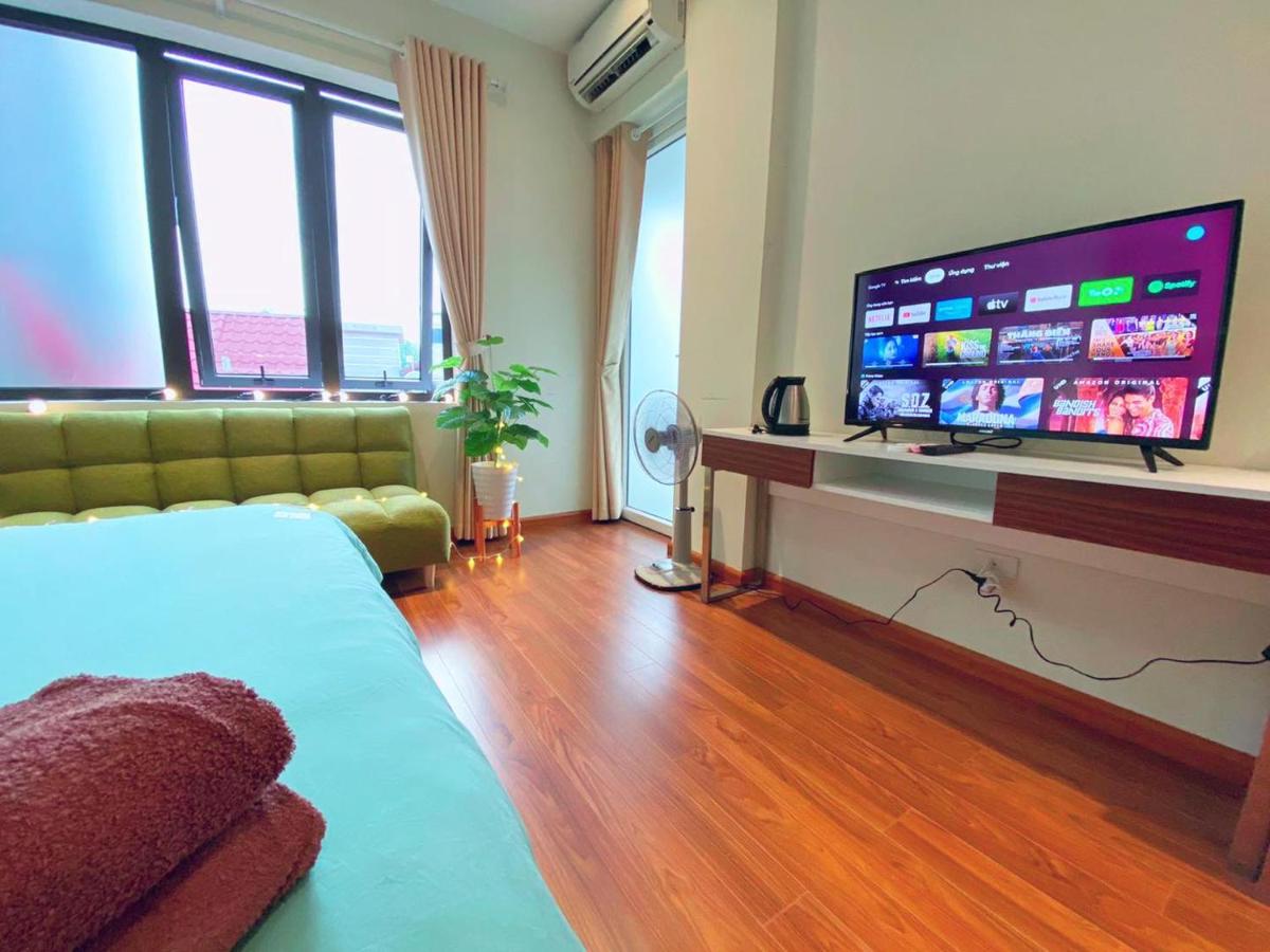 MAY - May - MARVELOUS ROOM - Phone 09756-59323