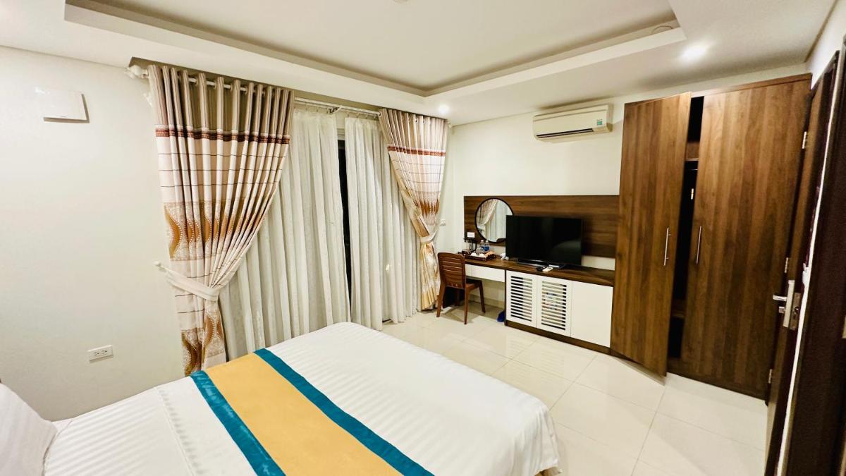 May Tour Hotel