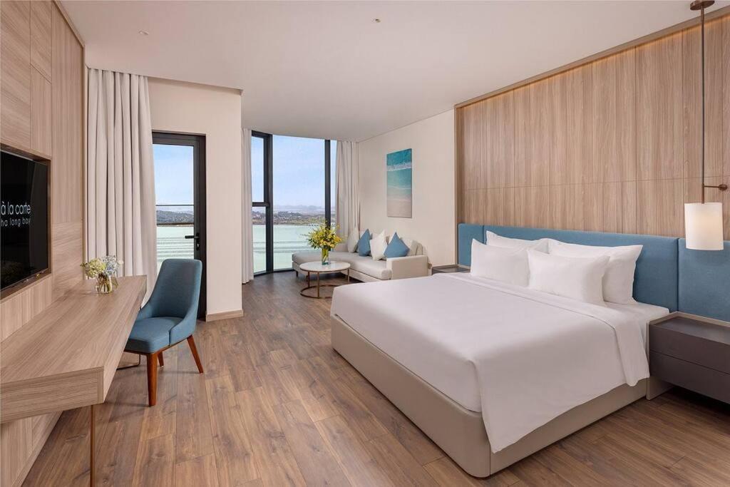 Modern Apartment Beachfront at Ha Long Bay