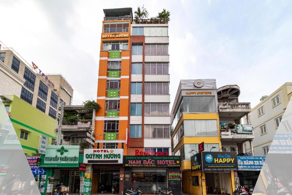 Nam Bắc Hotel - 206 Phan Đăng Lưu, Q.Phú Nhuận - by Bay Luxury