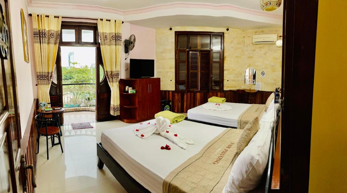 Nam Phương Riverside Villa