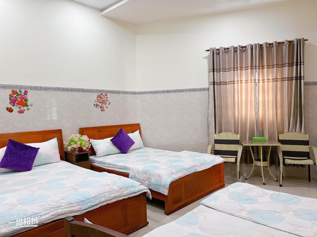 Nhà nghỉ 72