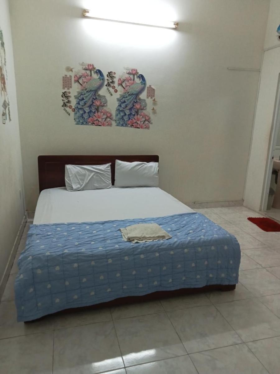 Nhà nghỉ mình Hoàng