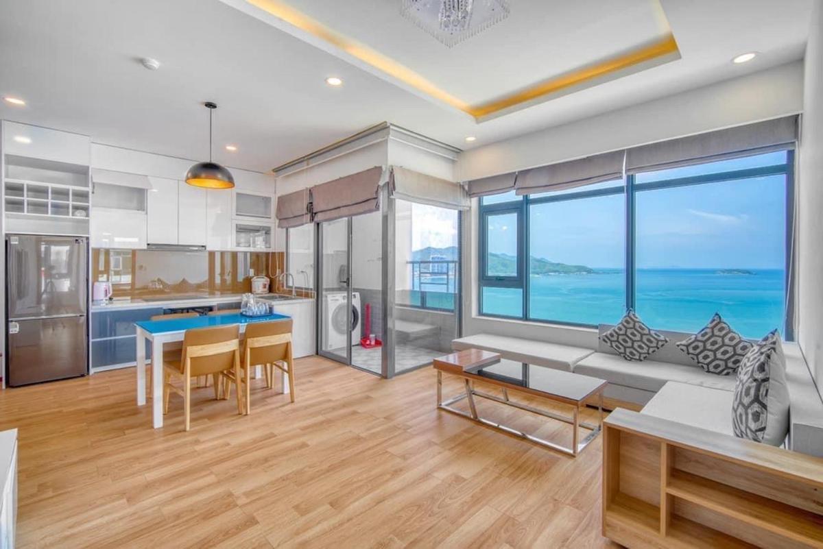 Nha Trang Oceannus host by Trinh