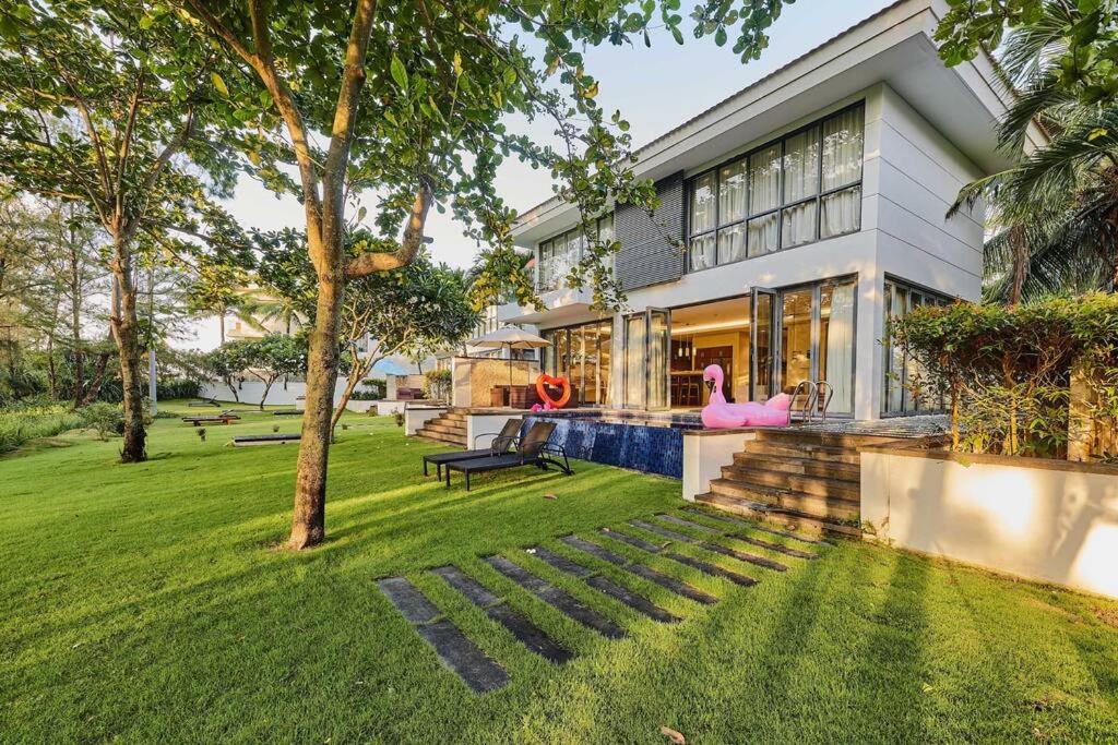 OCEAN POOL VILLA - 1 minute to beach