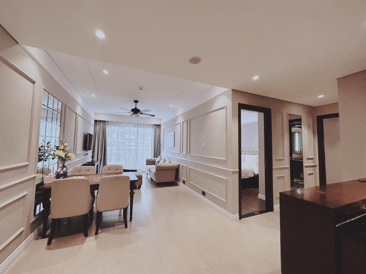 Ocean View Luxury Suite in Sheraton Building
