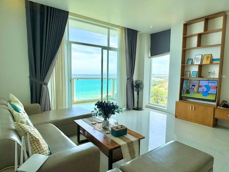 Ocean Vista beach view Apartment