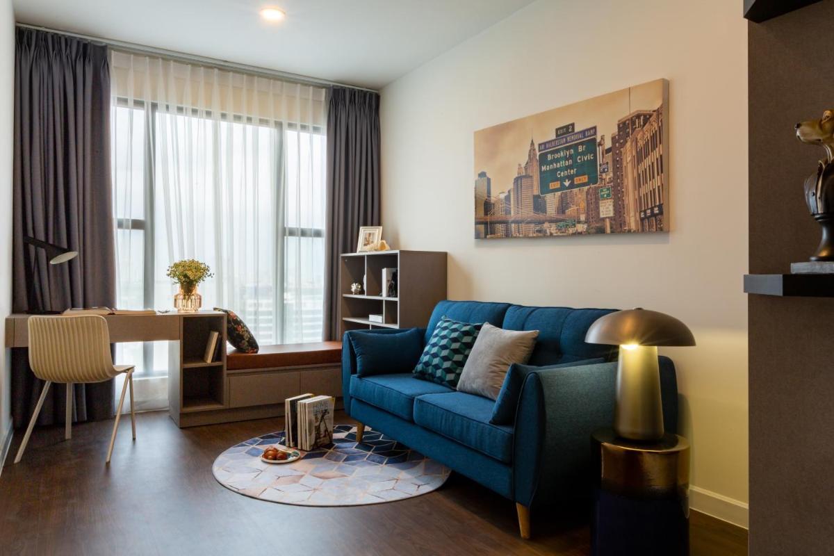 Oui! Oui! CBD Apartment - Rivergate Building