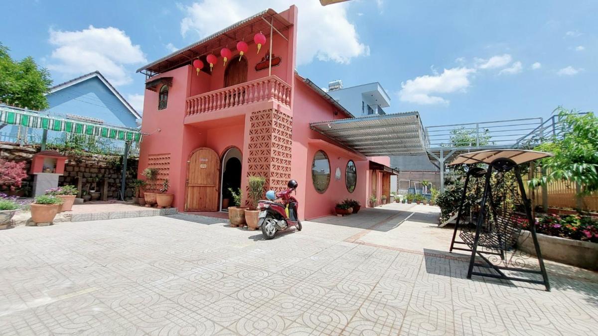 Palm Villa 16 DaLat - 4bedrooms in Nam Ho