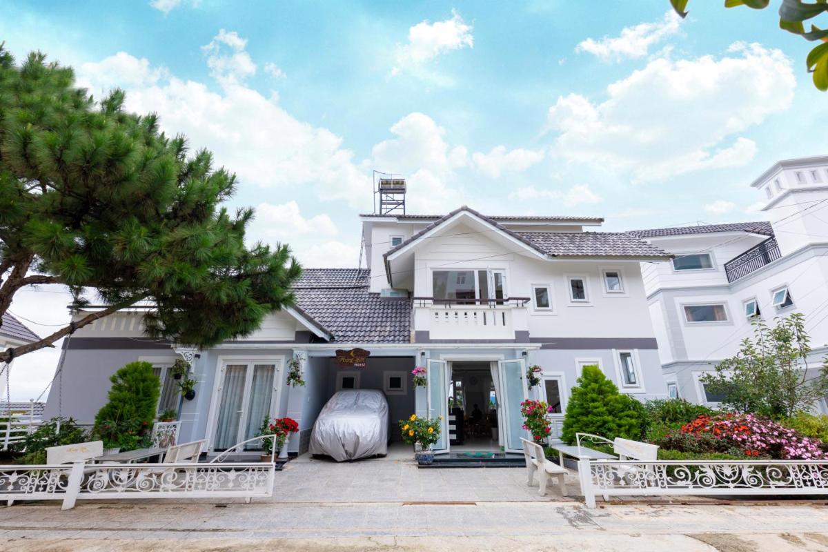 Palm Villa Đà Lạt 1 (Luxury villa in Resort Nam Hồ)