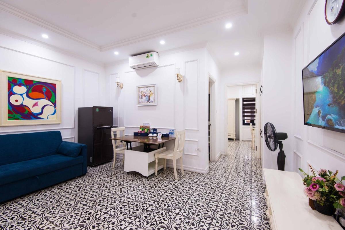 Paradise Suites Dich Vong Hau