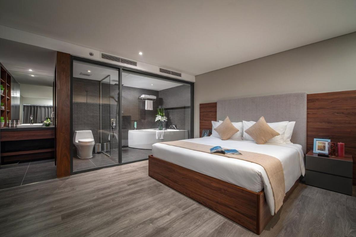 PENTSTUDIO_5Stars_Westlake_Luxury