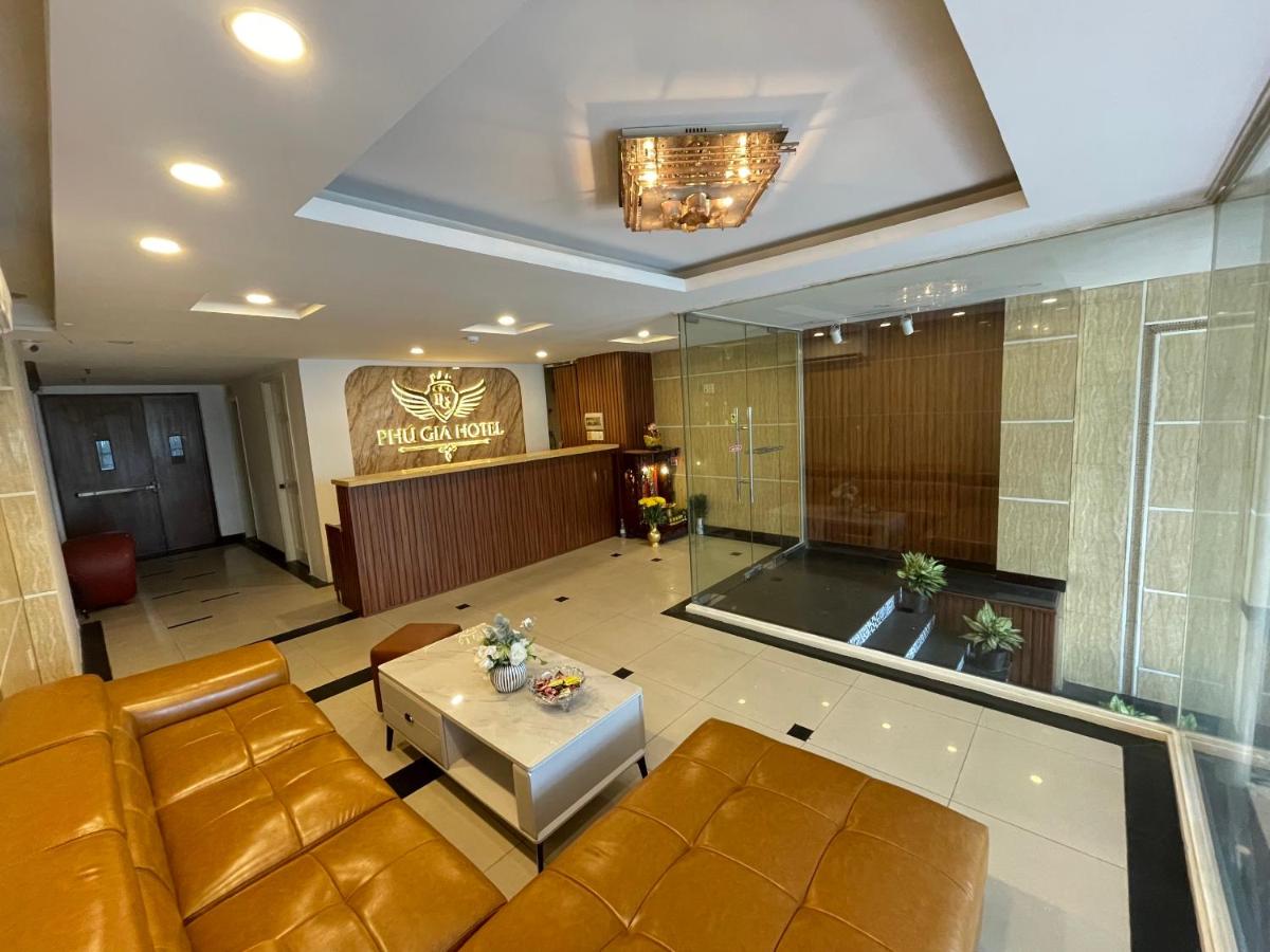 Phú Gia Hotel