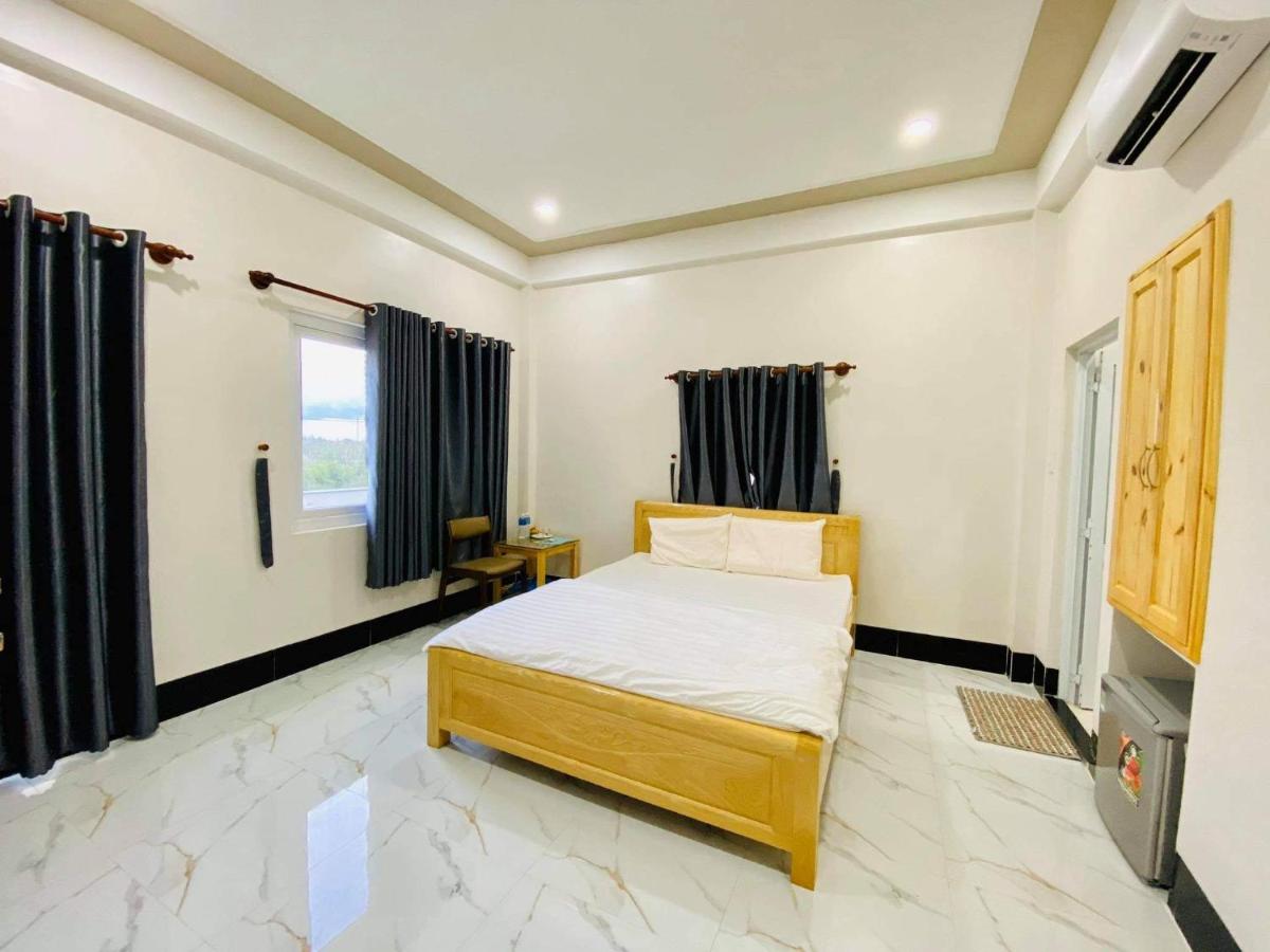 PHUONG QUYEN hotel