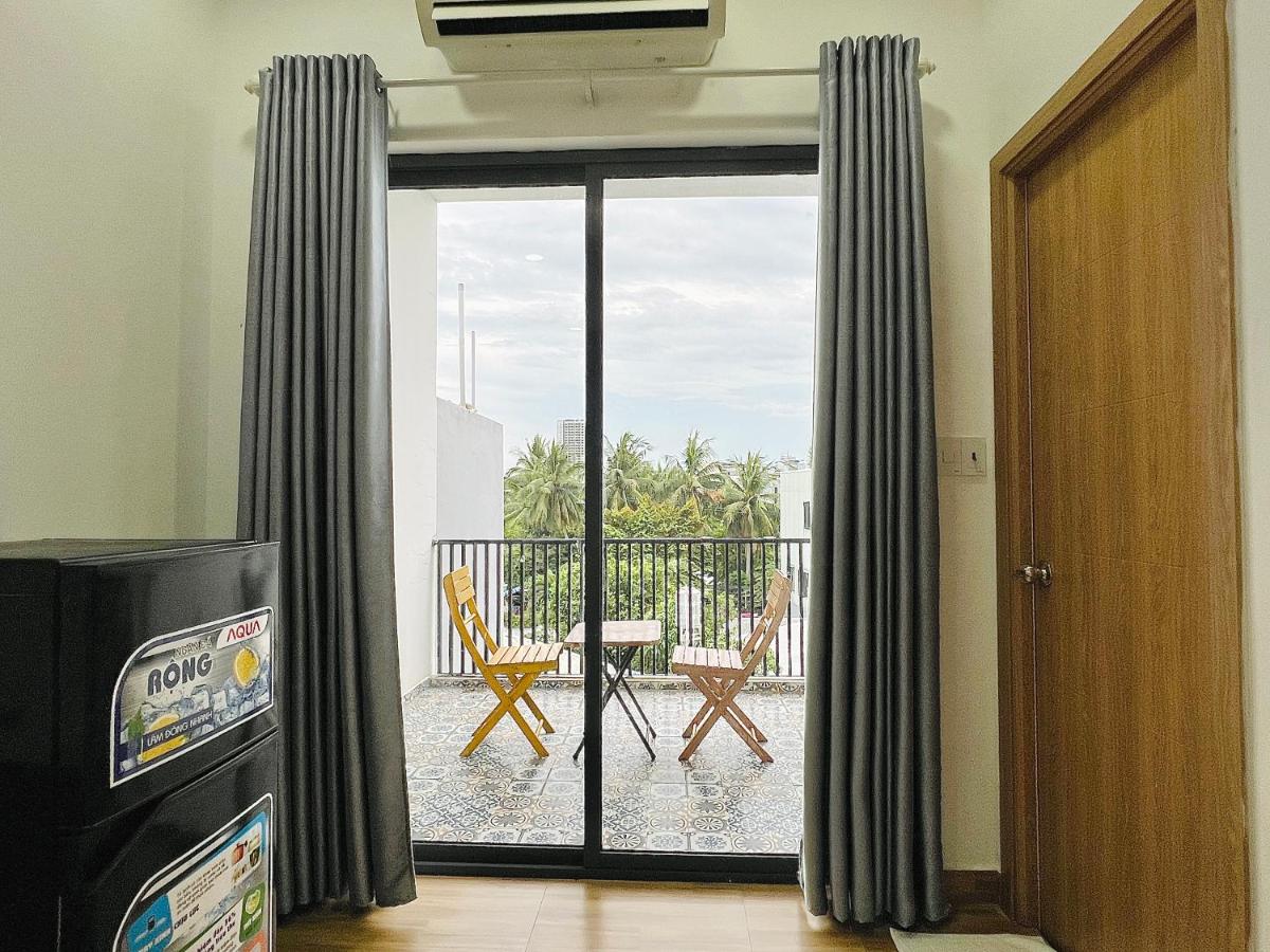 Quiet Room 2 with large balcony near My Khe Beach