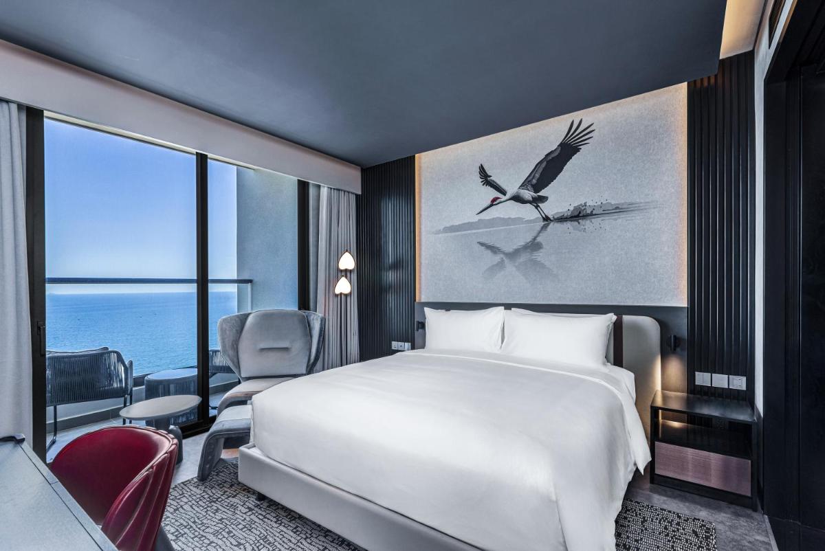 Radisson RED Danang