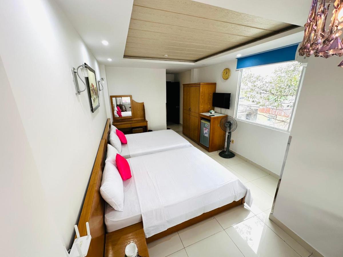 REDFLOWER HOTEL