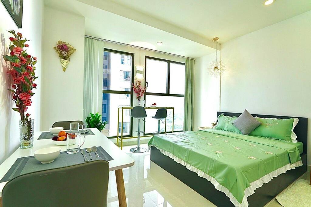 River - view Studio_Saigon Royal