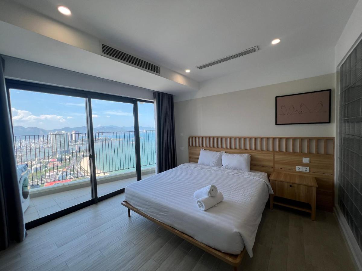 ROMANCE APARTMENT