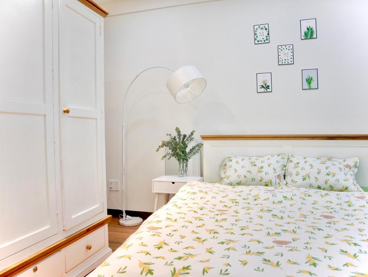 Sala Silvermine Apartment