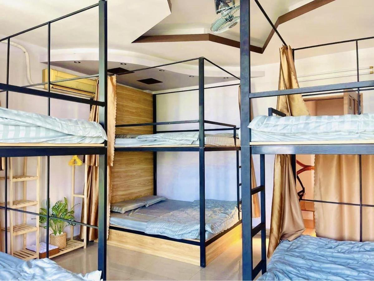SAM HOUSE