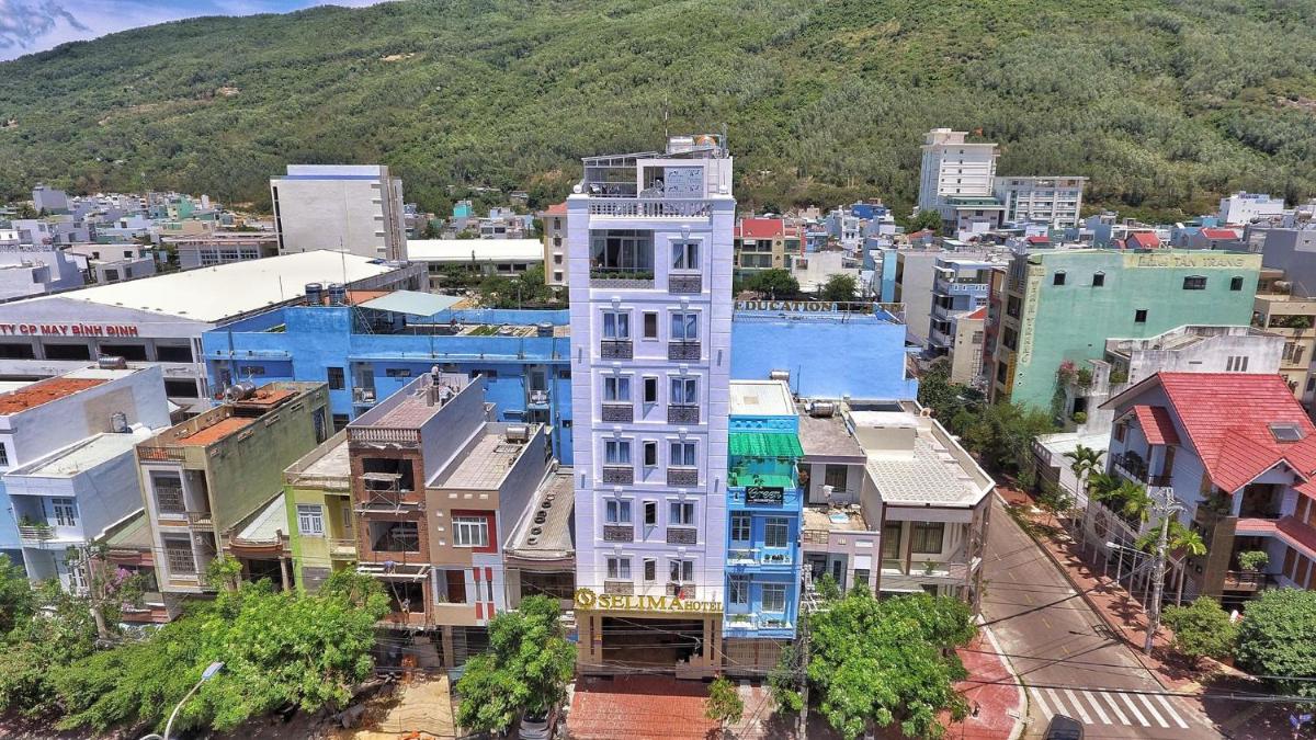 Selima Hotel