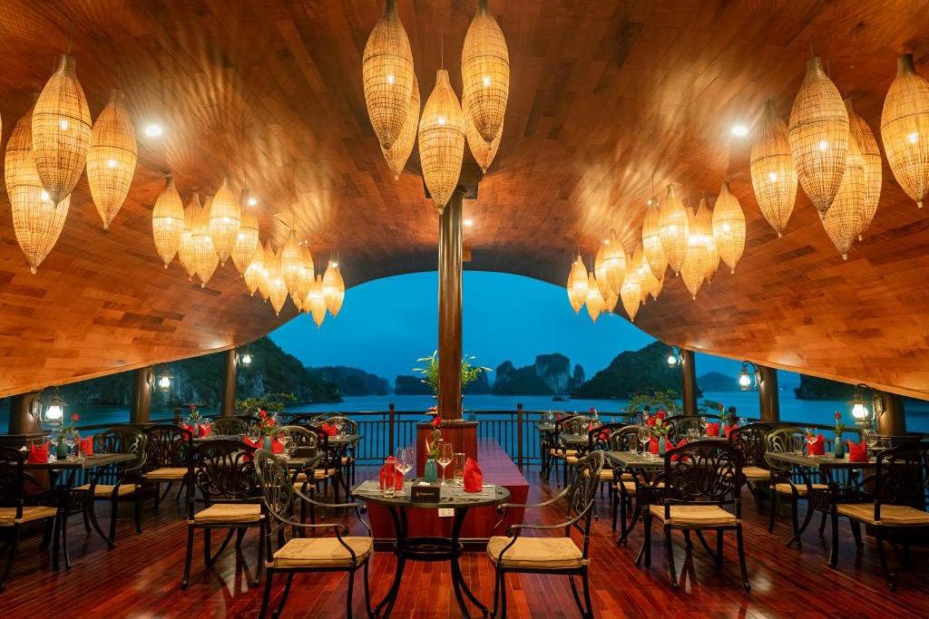 Sena Cruises - Wonder On Lan Ha Bay