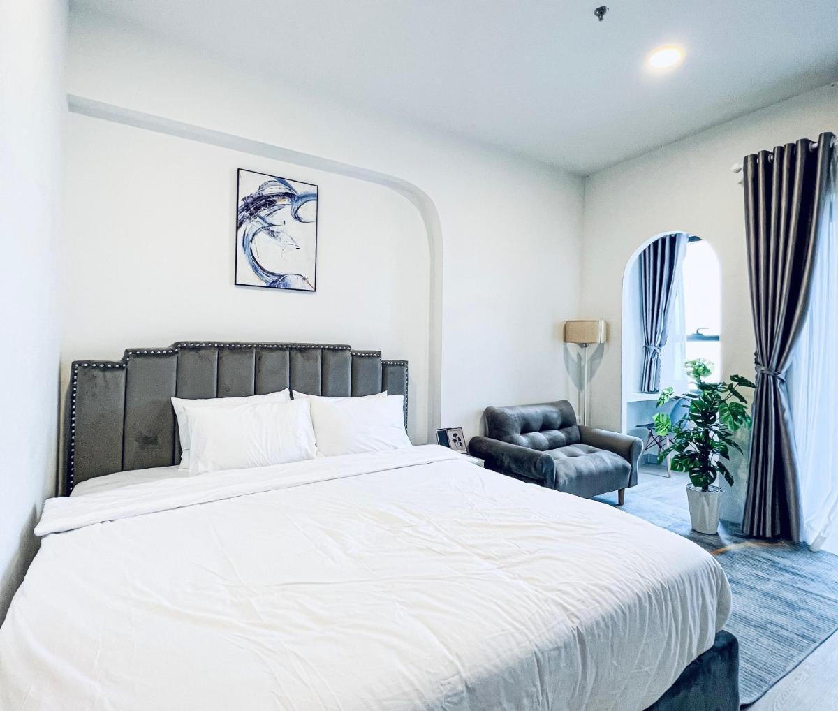 SoHo Your House In District 1 HCMC