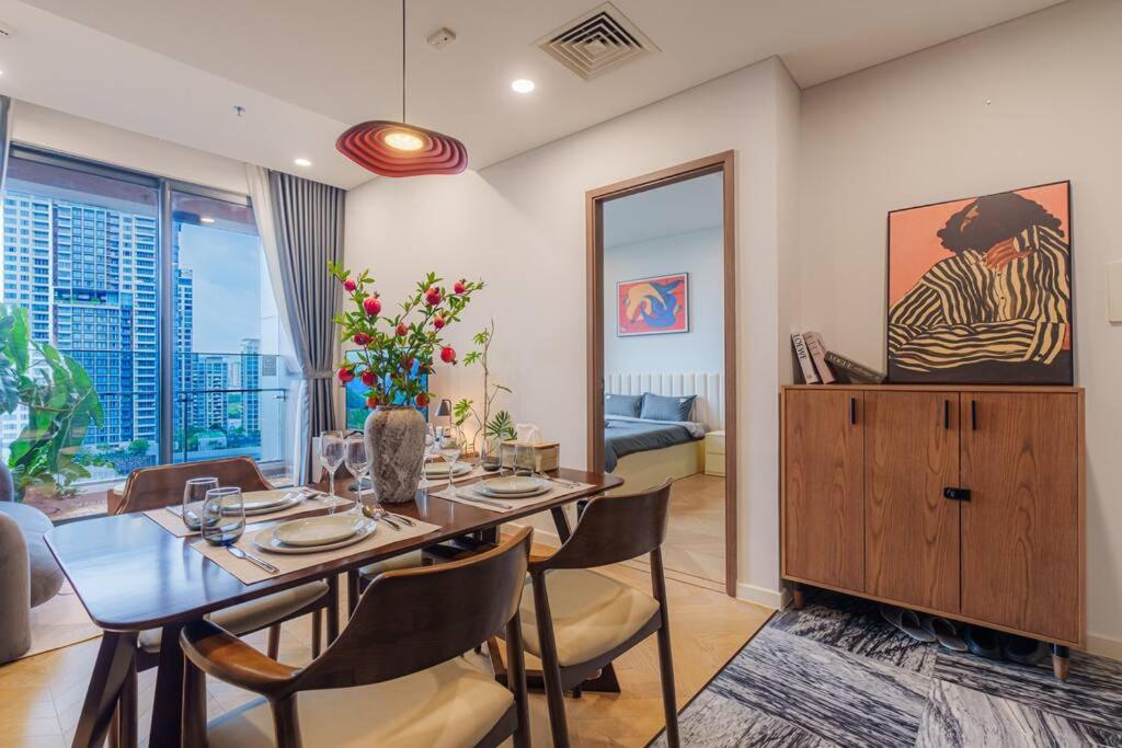 Spacious Apt Lumiere riverside with 2BR and parking