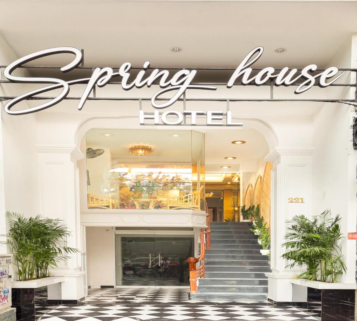 Spring House Saigon central park