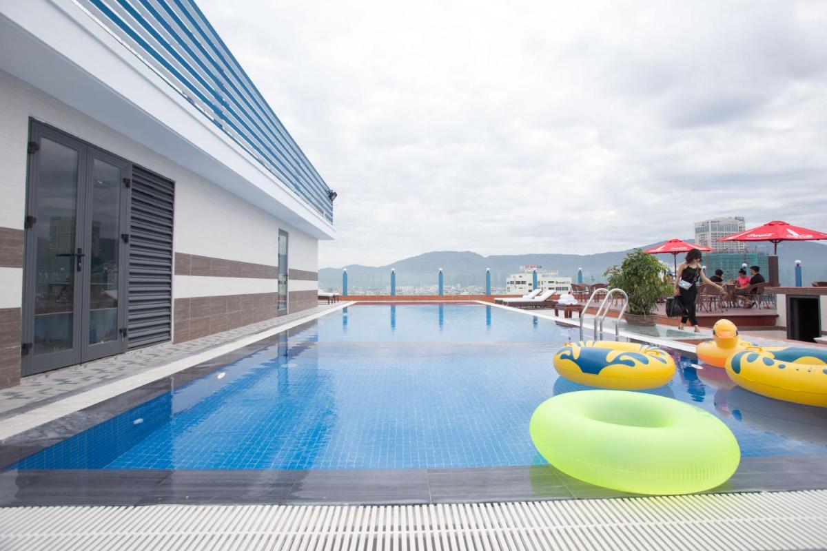 Star Hotel