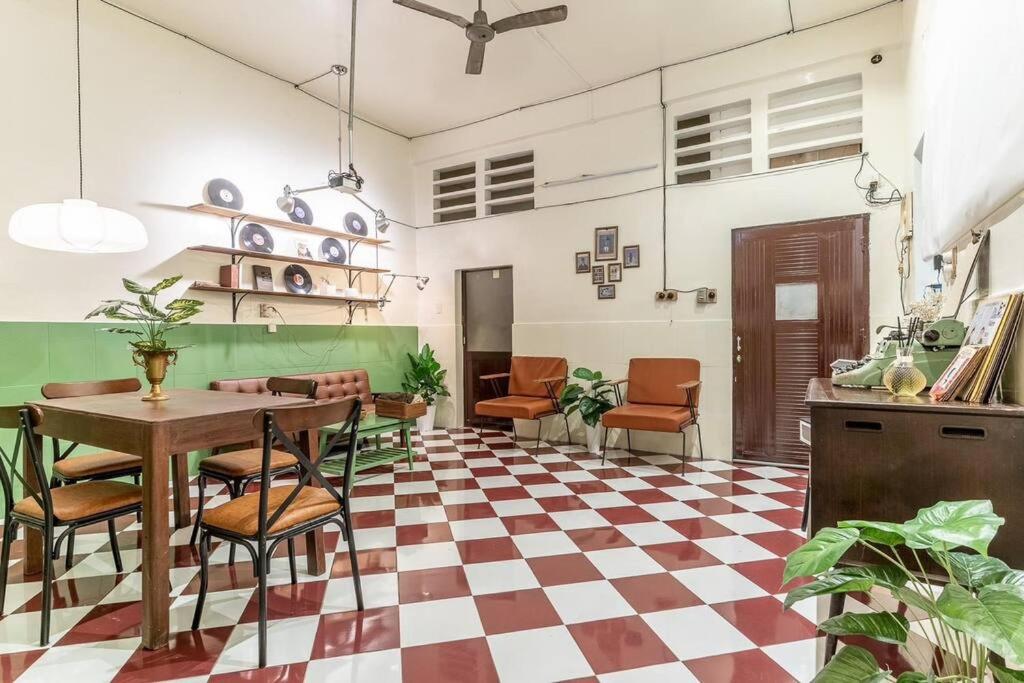 Stay&Chill H.4 - Vintage Flat near Ben Thanh
