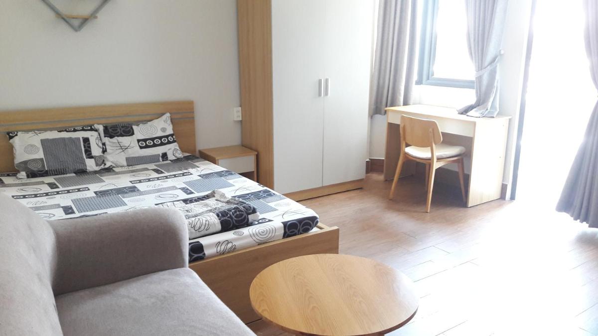 Studio with balcony near Hong Bang University, Bình Thạnh