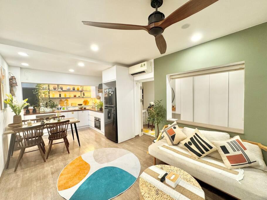 Stylish &Modern home-Super location-Hoan Kiem lake