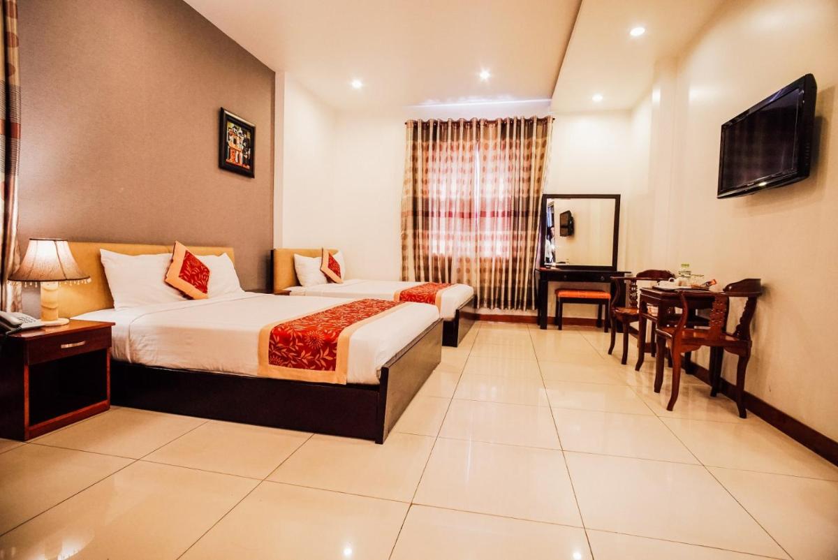 Sunflowers Hotel Airport