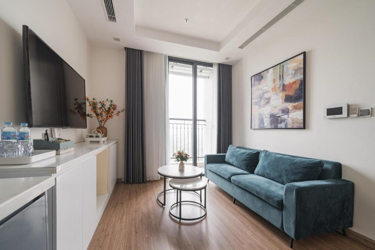sunhouse land- 2 bedrooms apartment vinhomes green bay