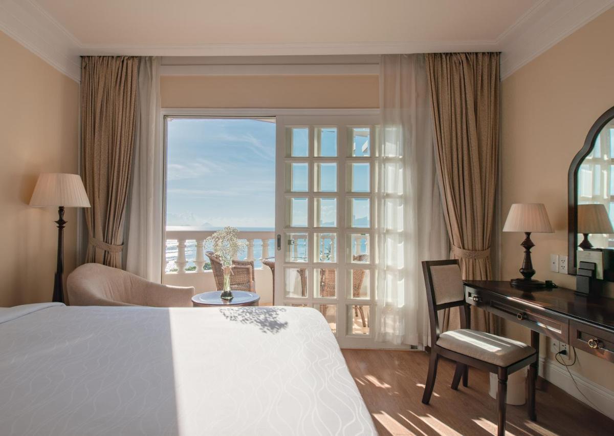 Sunrise Nha Trang Beach Hotel & Spa