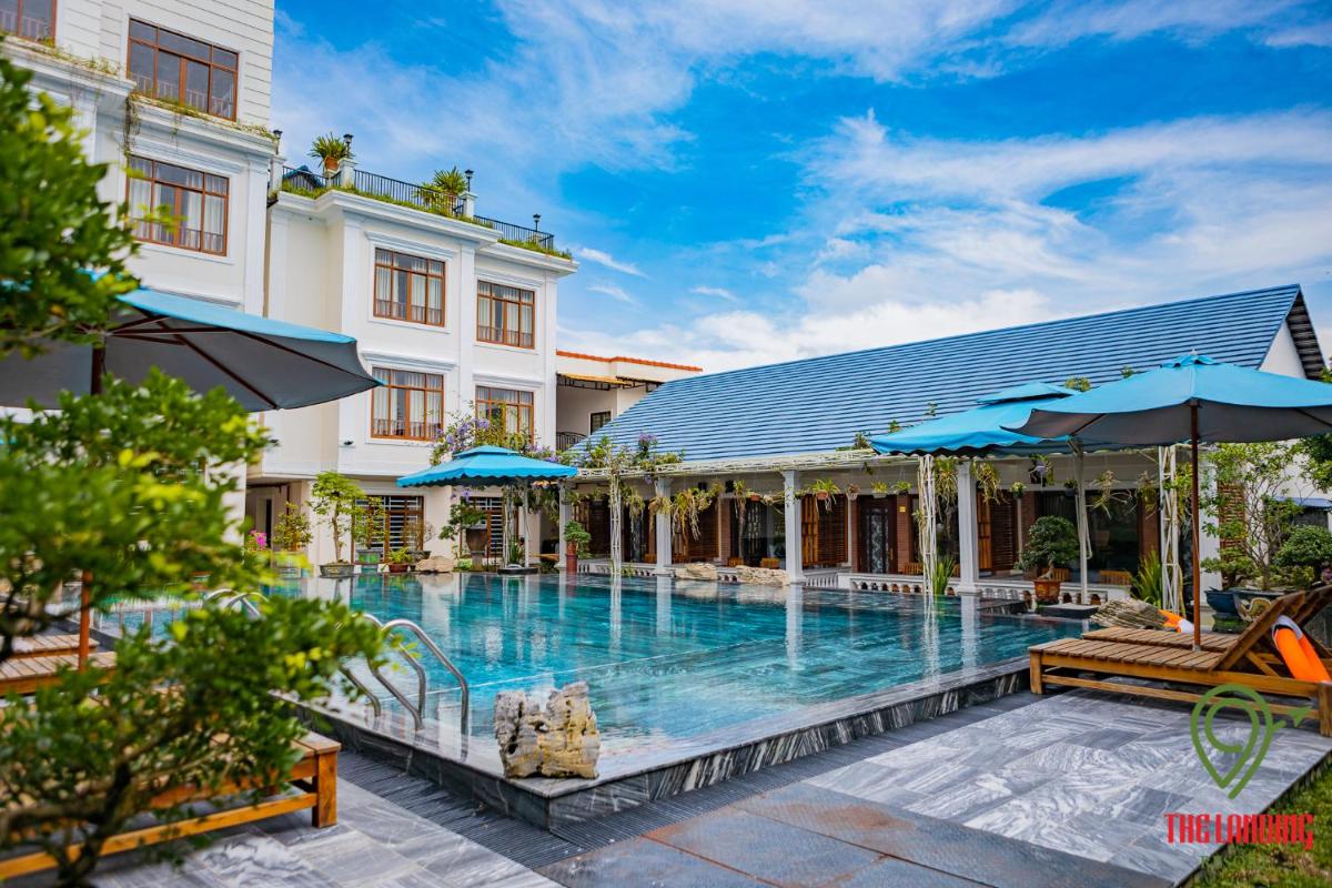 The Landing Resort