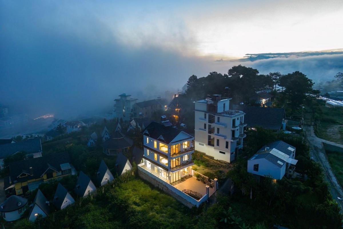 TRỊNH HOÀI ĐỨC VILLA