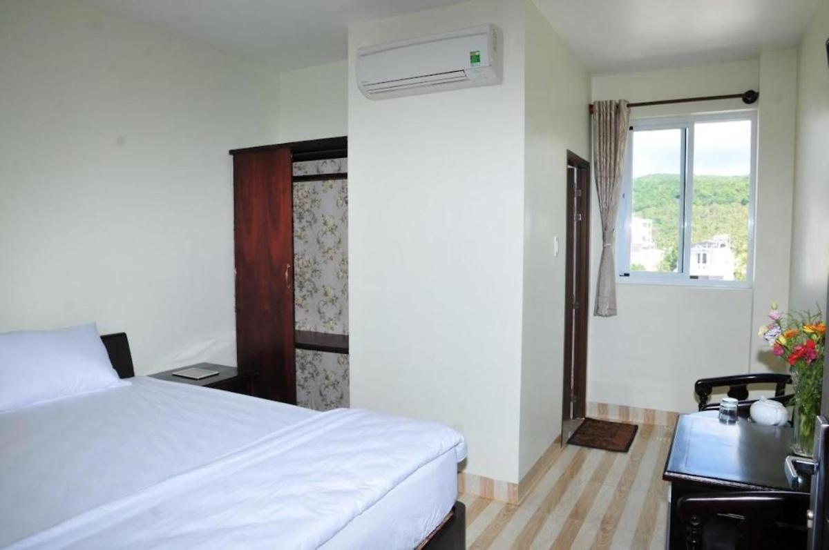 Tùng Hương Hotel PQ - by BAY LUXURY