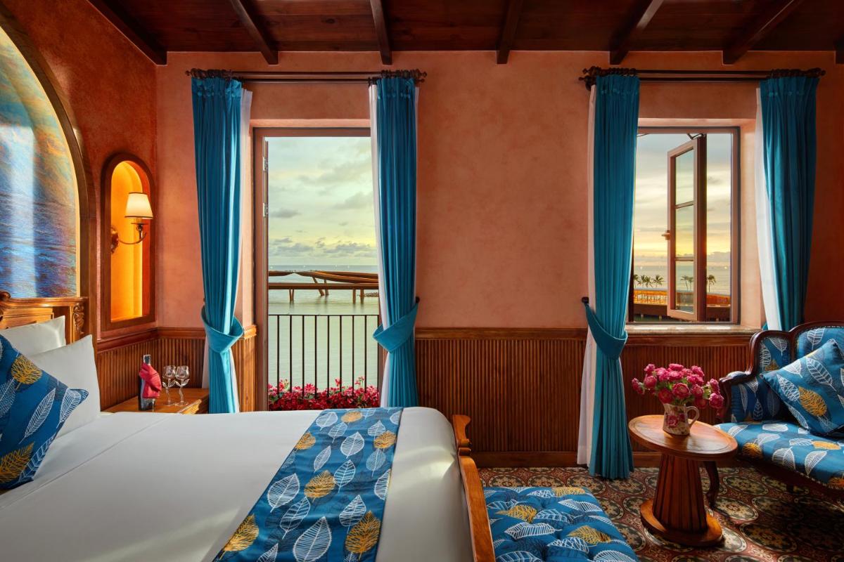 Venice Hotel Phu Quoc - Free Hon Thom Island Waterpark Cable Car & Sunset Town Tour