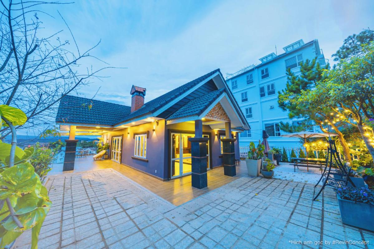 Villa Đà Lạt View Nhà Đèn - Uyên Khang Villa