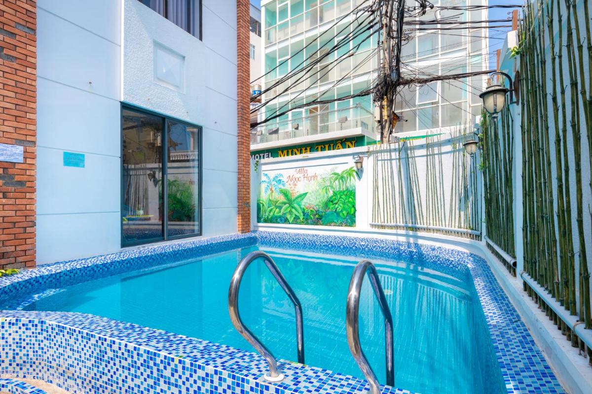 Villa Hồ Bơi Đi Bộ 100 Met Ra Bãi Tắm - 45/5 TV