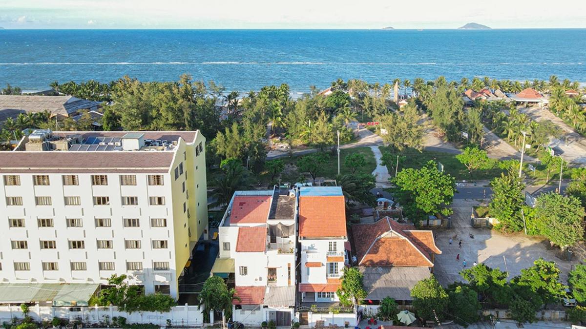 Villa Nautica By The Beach - Vesta Collections