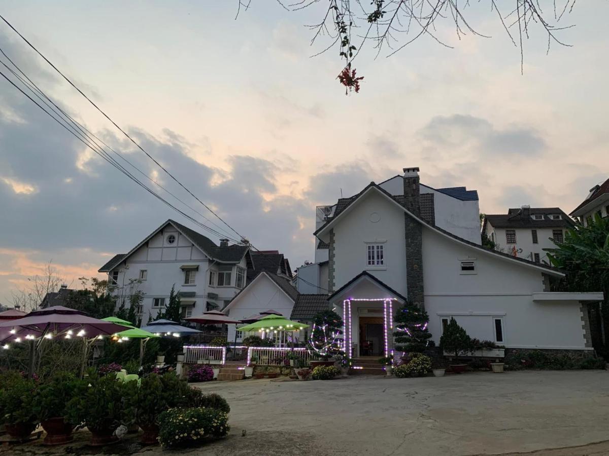 Villa Sân Vườn