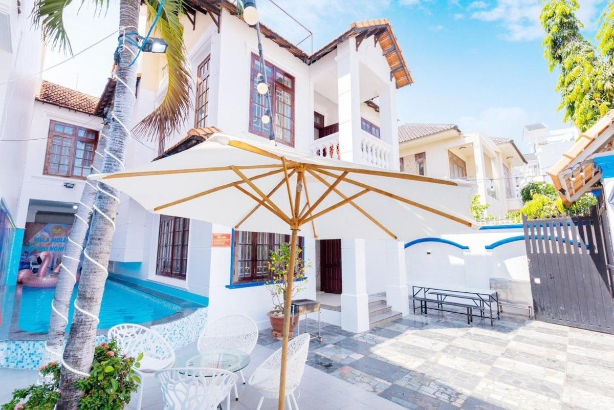 Villa ĐỨC HOÀNG Hồ Bơi BIDA Có Phòng KARAOKE RIÊNG