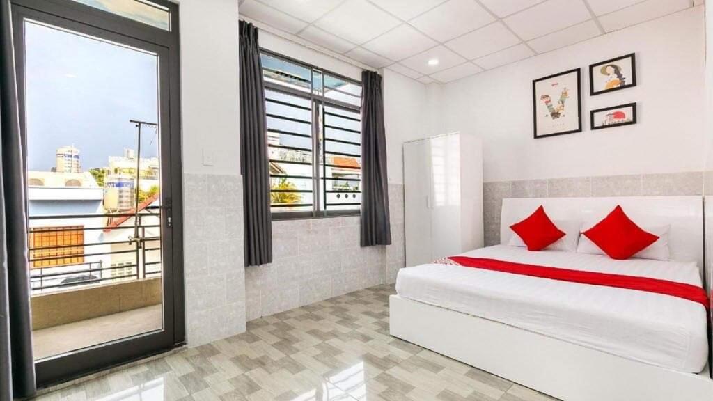Vĩnh Phú Gia Hotel