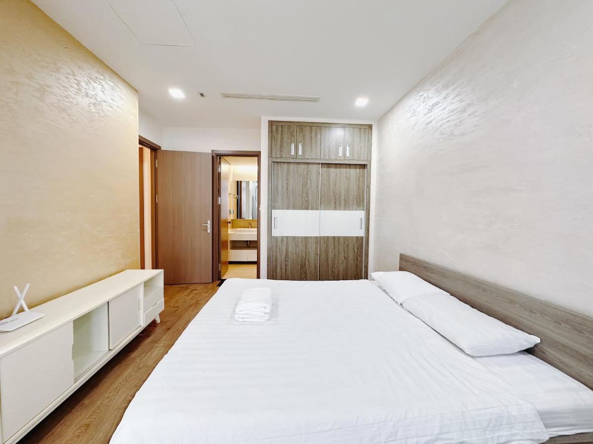 Vinhomes Central Park - Aparment 2 Bedrooms Luxury